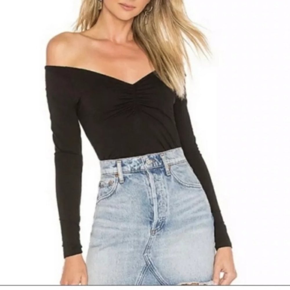 n:  Philanthropy Harriett top